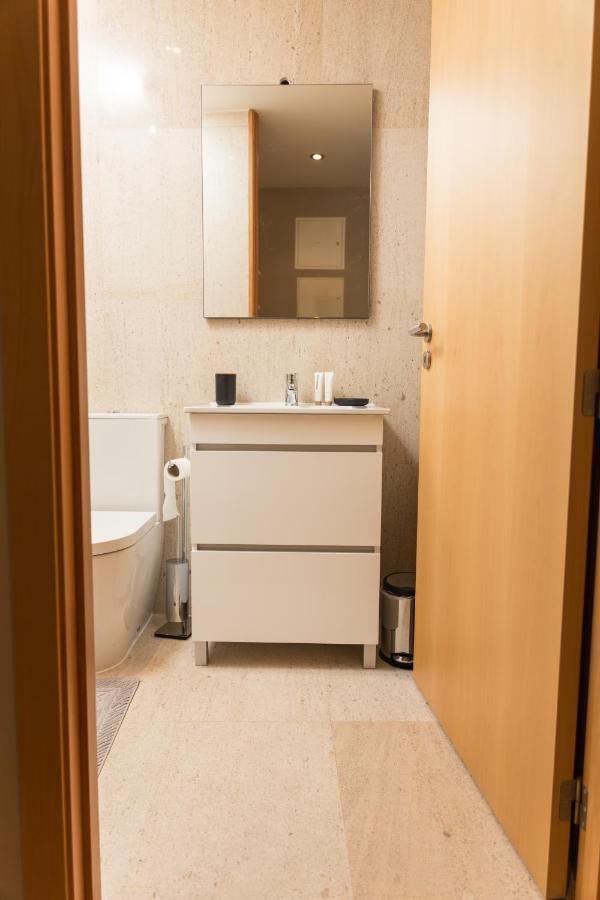 Design Flat In Braga - By Tonsdeverde Экстерьер фото
